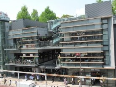 上野の森さくらテラス